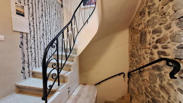 Maison 5 pièces PRADES (66) 133m², + GARAGES, TERRASSE, + GRANGE A RENOVER