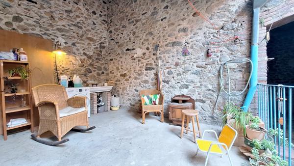 Maison 5 pièces PRADES (66) 133m², + GARAGES, TERRASSE, + GRANGE A RENOVER