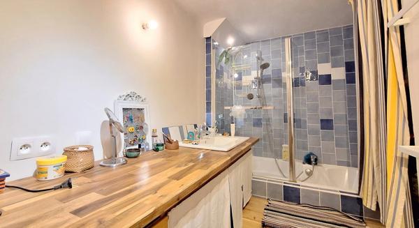 Maison 5 pièces PRADES (66) 133m², + GARAGES, TERRASSE, + GRANGE A RENOVER