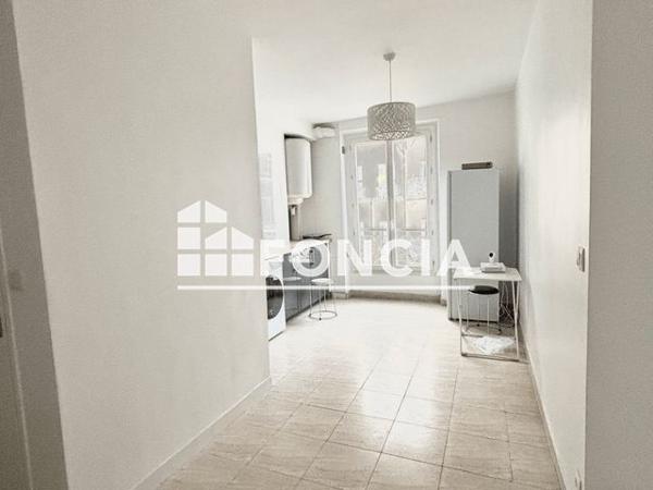 À vendre Appartement 3 pièces 45.7 m² - Paris 75018