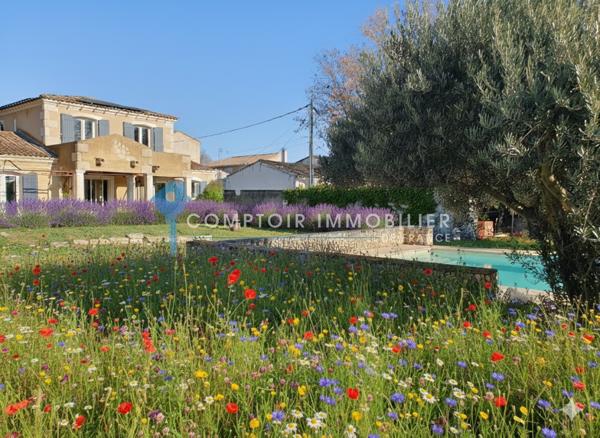 Villa
                                                                                                                                                                                                                                                                                                                        4 pièce(s)                                                                                                                                                                                                          3 chambre(s)                                                                                                                                                                                                          188  m²