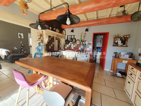 Villa
                                                                                                                                                                                                                                                                                                                        4 pièce(s)                                                                                                                                                                                                          3 chambre(s)                                                                                                                                                                                                          188  m²