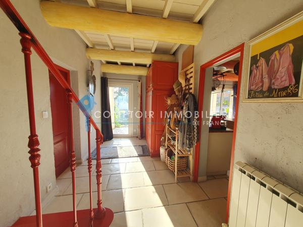 Villa
                                                                                                                                                                                                                                                                                                                        4 pièce(s)                                                                                                                                                                                                          3 chambre(s)                                                                                                                                                                                                          188  m²
