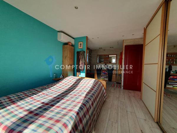 Villa
                                                                                                                                                                                                                                                                                                                        4 pièce(s)                                                                                                                                                                                                          3 chambre(s)                                                                                                                                                                                                          188  m²