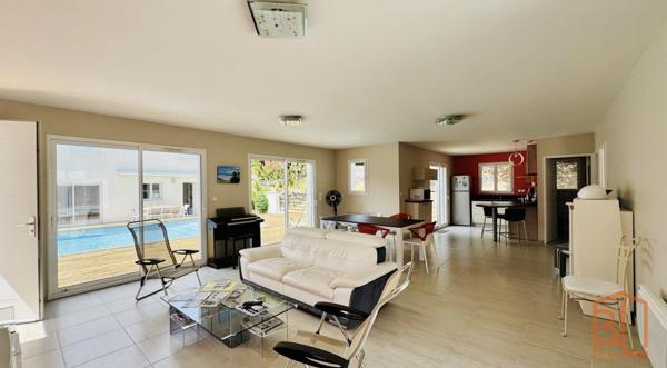 Royan – Ensemble immobilier d’exception au cœur du Parc de Vallières, à deux pas de la Grande Conche