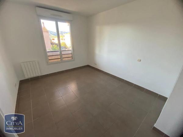 Appartement à louer 3 pièces 54.76m² La Seyne-sur-Mer (83500)