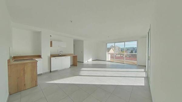 F3 NEUF SECTEUR CHATEAUCREUX