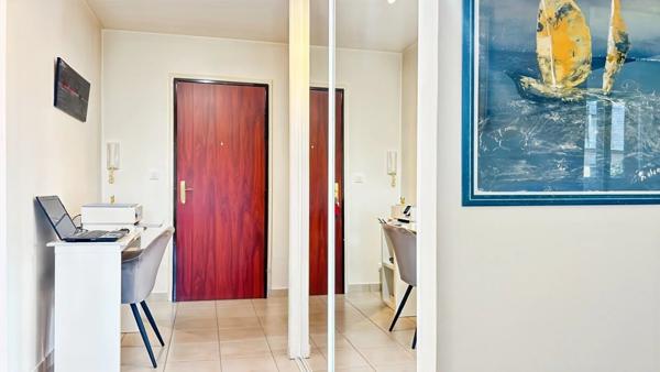 Coup de cœur de l'agence. Appartement soigné à deux pas de la gare et du centre ville de Besançon.