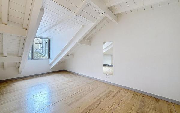 Appartement à vendre    2 pièces • 30,73 m2 Bayonne