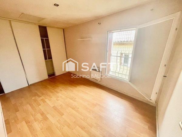 Maison à rénover plus grand espace de stockage