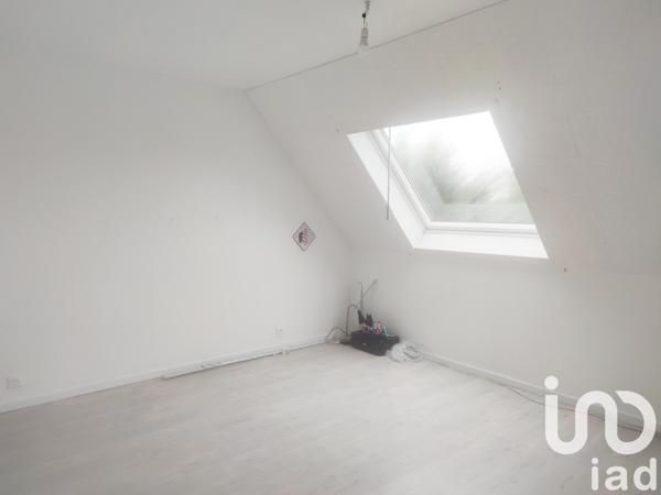 Maison traditionnelle 5 pièces de 96 m² à Étampes (91150)