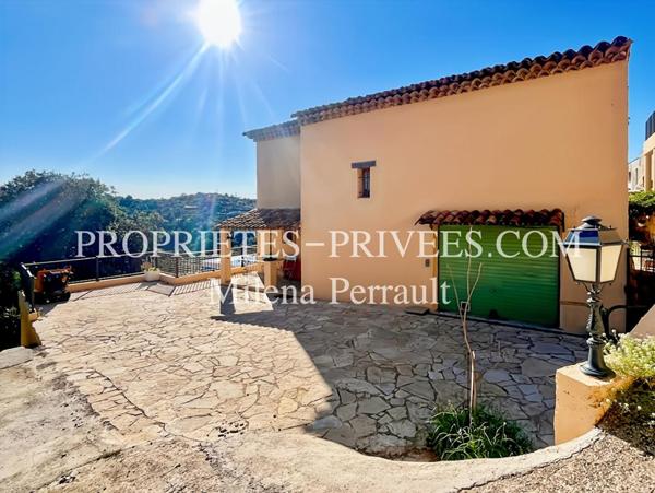 NICE OUEST - Villa d'environ 150 m2   + GARAGE + PISCINE