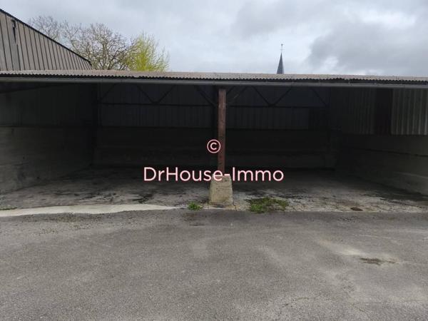 Bien immobilier à vendre 1 pièce de 103 m²