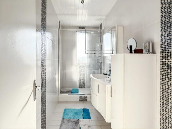 SAINT-NAZAIRE QUARTIER RESIDENTIEL FAMILIAL TOUT A PIED, à vendre MAISON 4 CHAMBRES, JARDIN CLOS, DEPENDANCES.