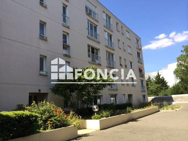 Location Studio 30.11 m² - 29H RUE DU GRAND FAUBOURG Chartres 28000