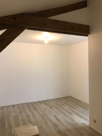 Maison à louer à Vendeuil - 6 pièces, 180 m²