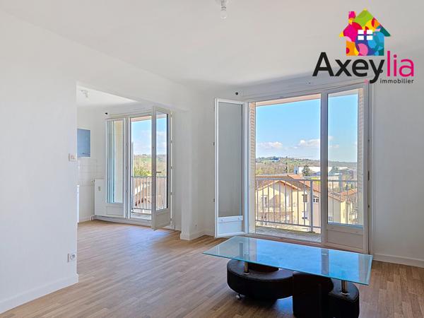 Le Coteau (42120) A LOUER - LE COTEAU - STUDIO AVEC BALCON ET STATIONNEMENT