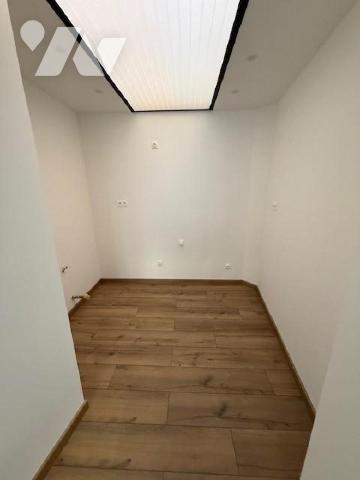 HESDIN, Maison d'habitation - Habitation de centre ville entièrement rénovée se composant d'un ...