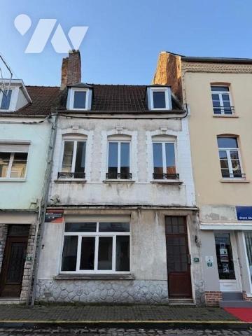 HESDIN, Maison d'habitation - Habitation de centre ville entièrement rénovée se composant d'un ...