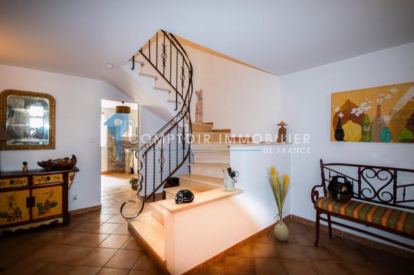 Maison de village
                                                                                                                                                                                                                                                                                                                        7 pièce(s)                                                                                                                                                                                                          4 chambre(s)                                                                                                                                                                                                          187  m²