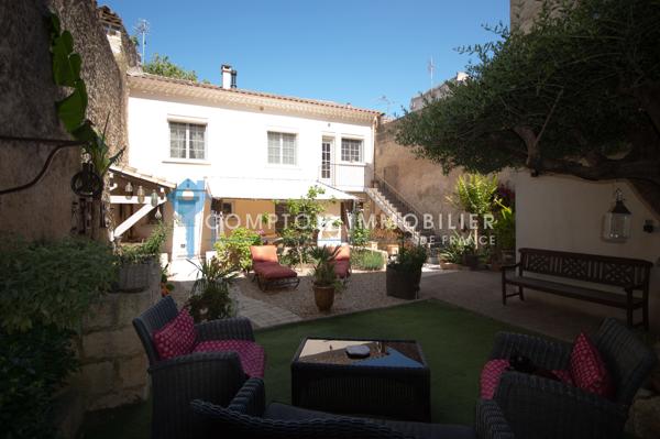 Maison de village
                                                                                                                                                                                                                                                                                                                        7 pièce(s)                                                                                                                                                                                                          4 chambre(s)                                                                                                                                                                                                          187  m²