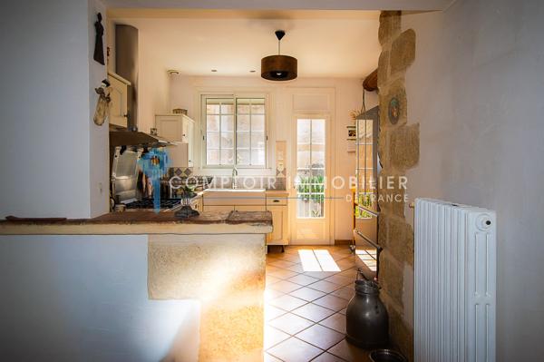 Maison de village
                                                                                                                                                                                                                                                                                                                        7 pièce(s)                                                                                                                                                                                                          4 chambre(s)                                                                                                                                                                                                          187  m²