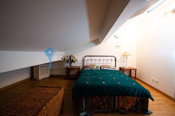 Maison de village
                                                                                                                                                                                                                                                                                                                        7 pièce(s)                                                                                                                                                                                                          4 chambre(s)                                                                                                                                                                                                          187  m²