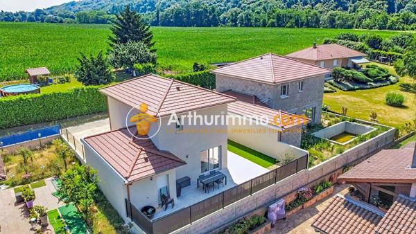 Vente Maison 4 pièces 90 m2 à Bourgoin-Jallieu