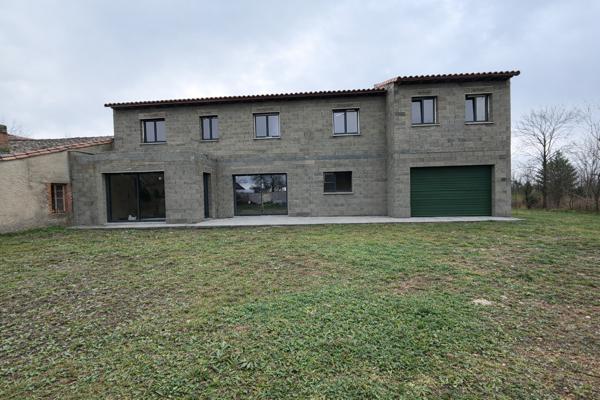 Maison 4 pièces - 200 m² Exclusivité efficity