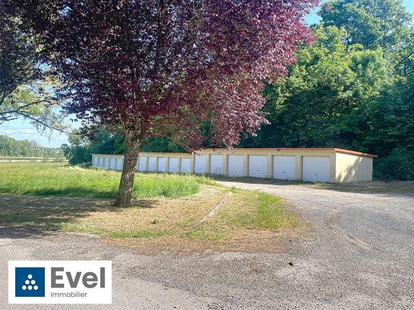 30 garages vendus en bloc