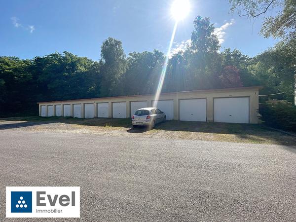 30 garages vendus en bloc