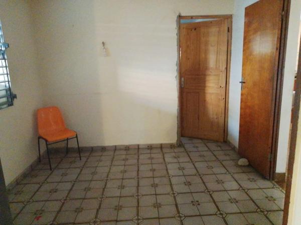 🏡 À VENDRE – Maison 2 niveaux à Baillif Guadeloupe, proche du centre et de toutes commodités.