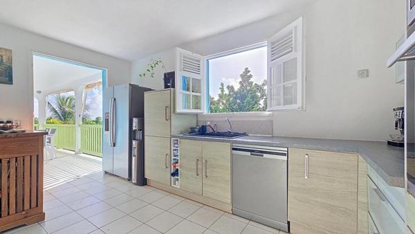 Maison à vendre 6 pièces LE GOSIER (971)