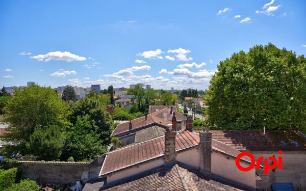 Appartement à vendre    4 pièces • 81,19 m2 Vaulx-en-Velin