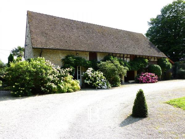 Chalon-sur-Saône, Propriété 7 Chambres -  660 m² à vendre