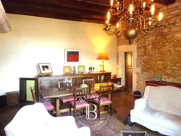 Chalon-sur-Saône, Propriété 7 Chambres -  660 m² à vendre