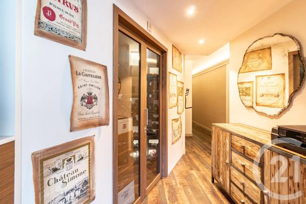 Appartement à vendre  7 pièces - 180,68 m 2   LAVAL  - 53