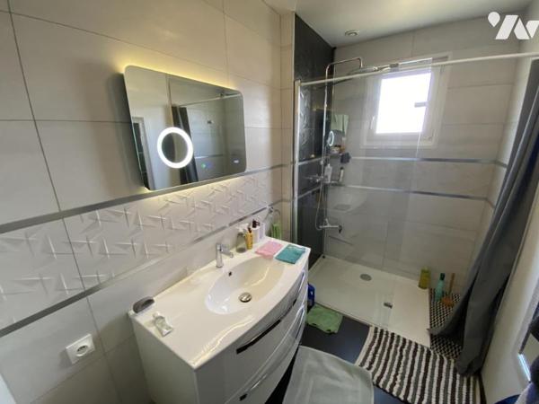 PAVILLON INDEPENDANT SUR SOUS/SOL - HABITABLE DE SUITE