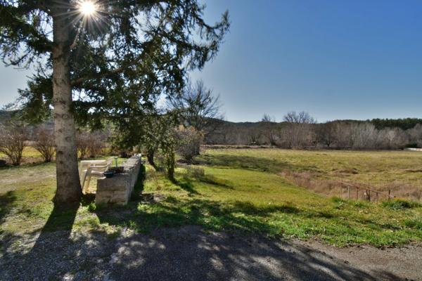 Belle propriété avec deux maisons sur 3430 m² de terrain arboré – Potentiel rare !