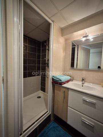 Maison de 8 pièces 152 m² - 3 ch - Véranda, Sous-sol complet & Terrain - Bourges