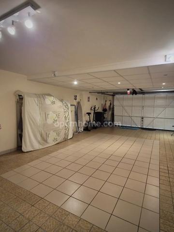 Maison de 8 pièces 152 m² - 3 ch - Véranda, Sous-sol complet & Terrain - Bourges