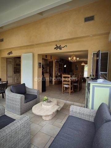 Maison de 8 pièces 152 m² - 3 ch - Véranda, Sous-sol complet & Terrain - Bourges