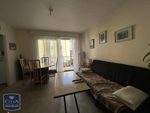 Appartement à louer 2 pièces 50.6m² Alençon (61000)