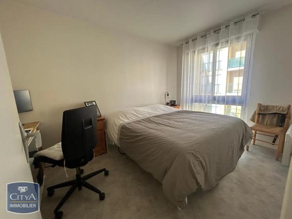 Appartement à louer 2 pièces 50.6m² Alençon (61000)