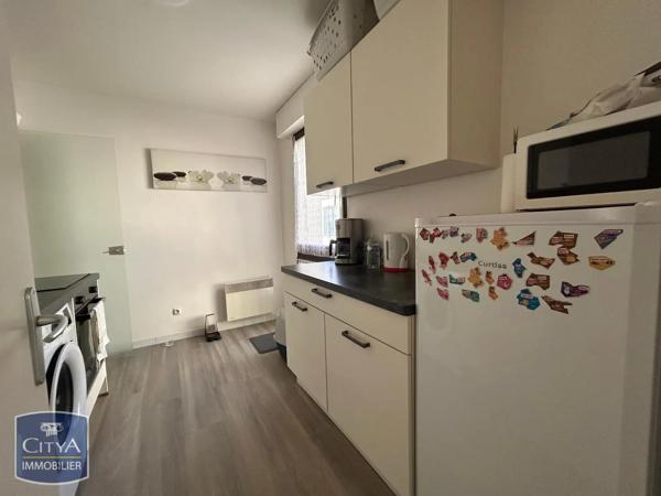 Appartement à louer 2 pièces 50.6m² Alençon (61000)
