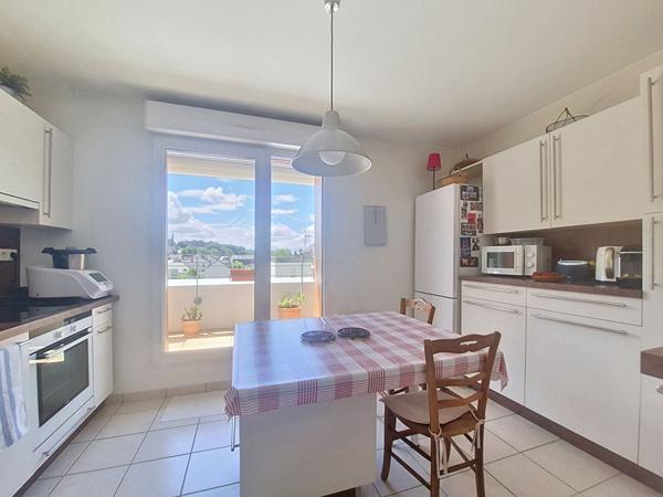Appartement d'Exception à Saint-Avertin - 5 pièces, 125 m², Vue Imprenable
