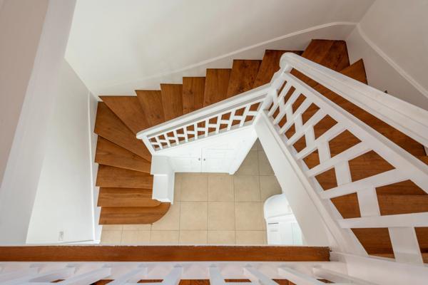 Sainte-Foy-lès-Lyon – Propriété bourgeoise rénovée avec terrain constructible de 6 093 m²