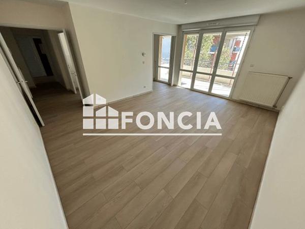 Location Appartement 3 pièces 77.92 m² - ILOT N°3 ZAC DU PONTET-LE RONSARD 50 RUE ALBERT VARNET Valence 26000