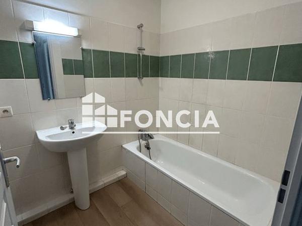 Location Appartement 3 pièces 77.92 m² - ILOT N°3 ZAC DU PONTET-LE RONSARD 50 RUE ALBERT VARNET Valence 26000