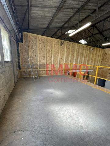 Location / Local Industriel / Bâtiment